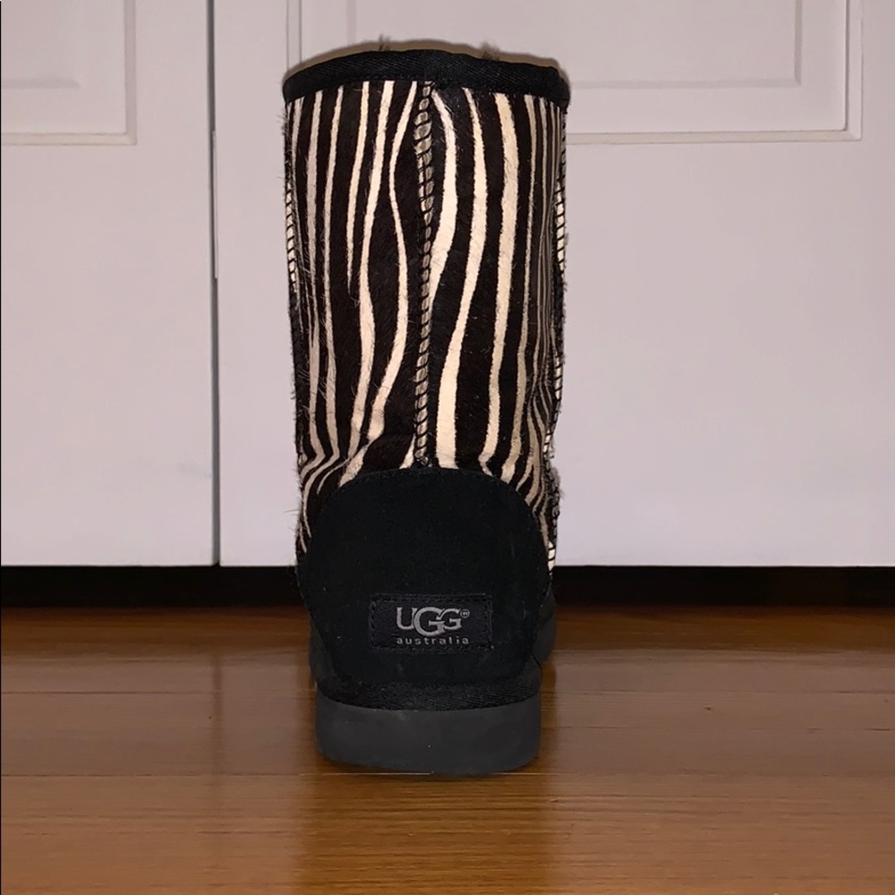 Ugg (Zebra Print) - image 2